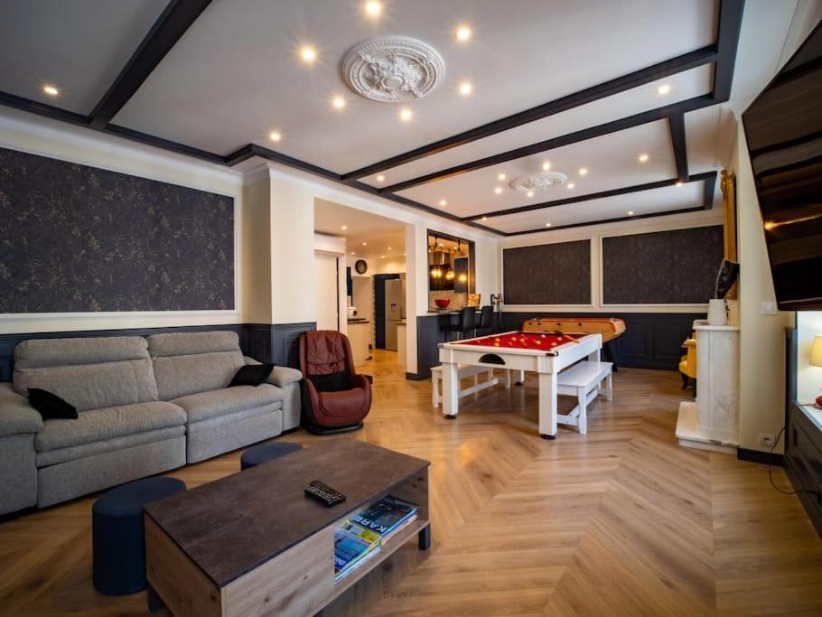 Mega Jeanne D'Arc Billard Baby Foot Logements Insolites Нансі Екстер'єр фото