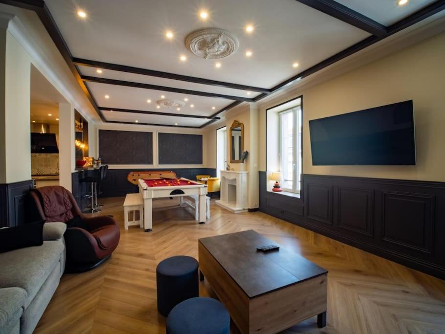 Mega Jeanne D'Arc Billard Baby Foot Logements Insolites Нансі Екстер'єр фото